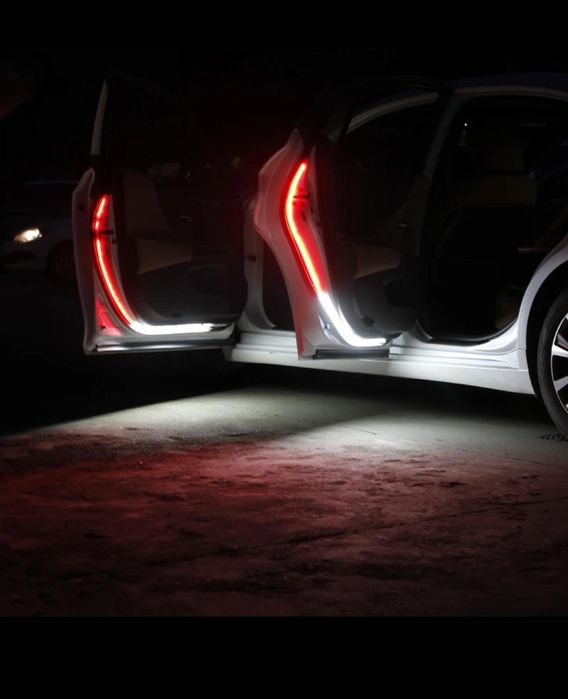 Set 2 sau 4 benzi flexibile de avertizare cu lumina led usa auto