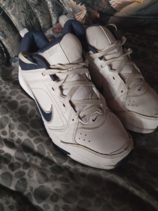 Маратонки Nike номер 46