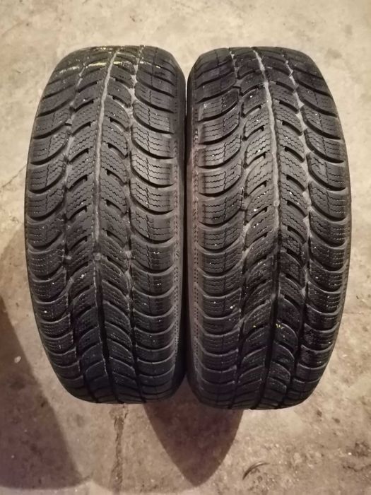 Продавам 2 броя зимни гуми 185.65.15 на 1 сезон дот 2019 Debica