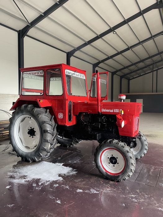Vand Tractor U 650