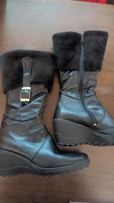Продам кожаные зимние сапожки