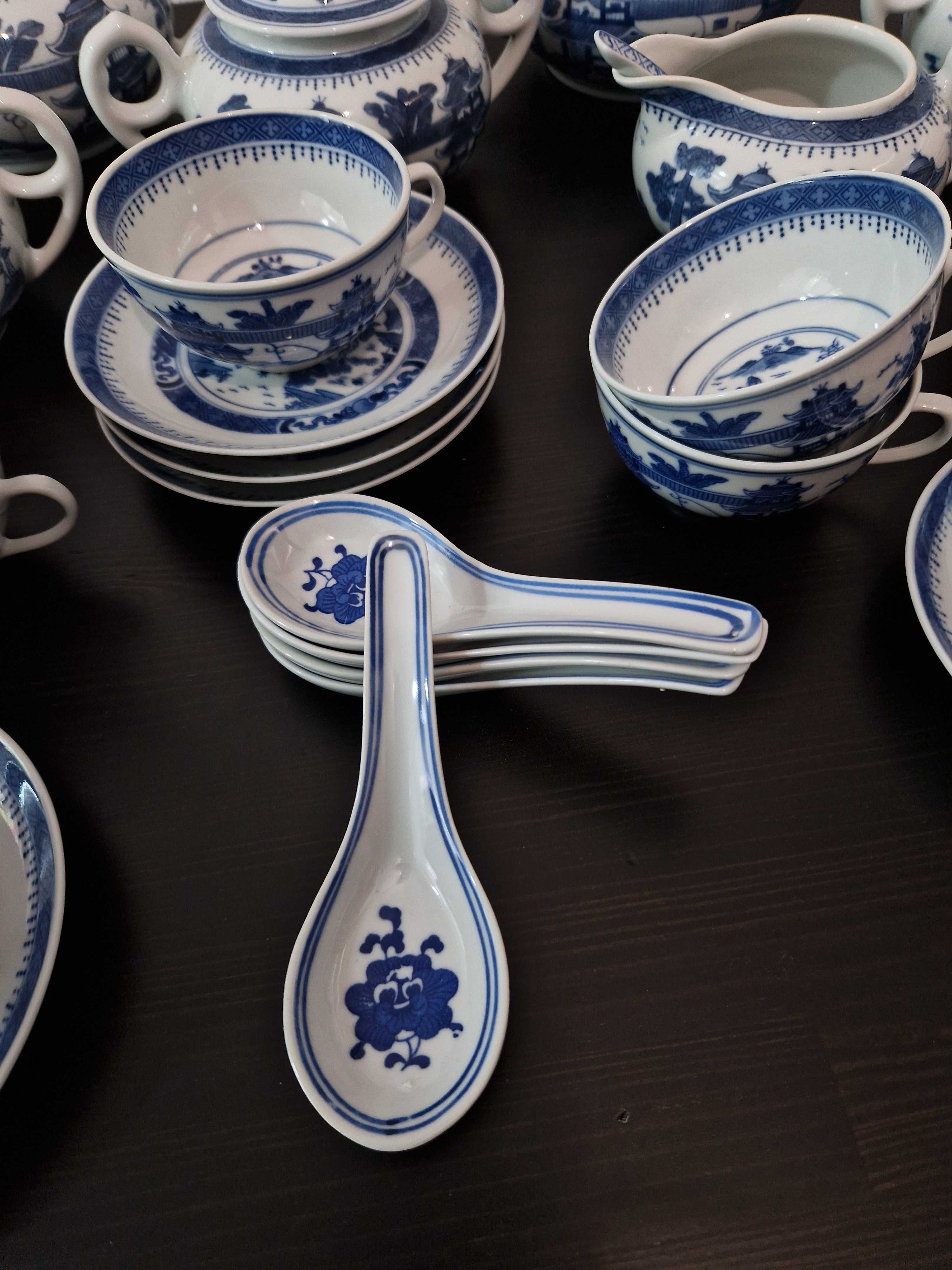 Set de vase din portelan chinezesc