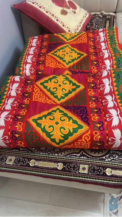 продам көрпешки 2 штуки б/у но чистое