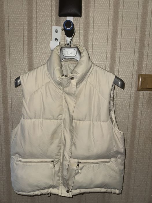 Продам женскую безрукавку