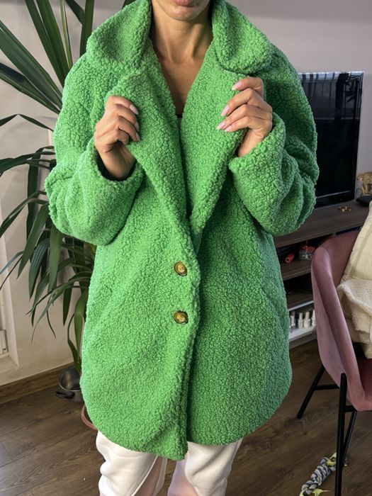 Ново дамско яке тип парка,зелено - 1бр,розово - 1бр