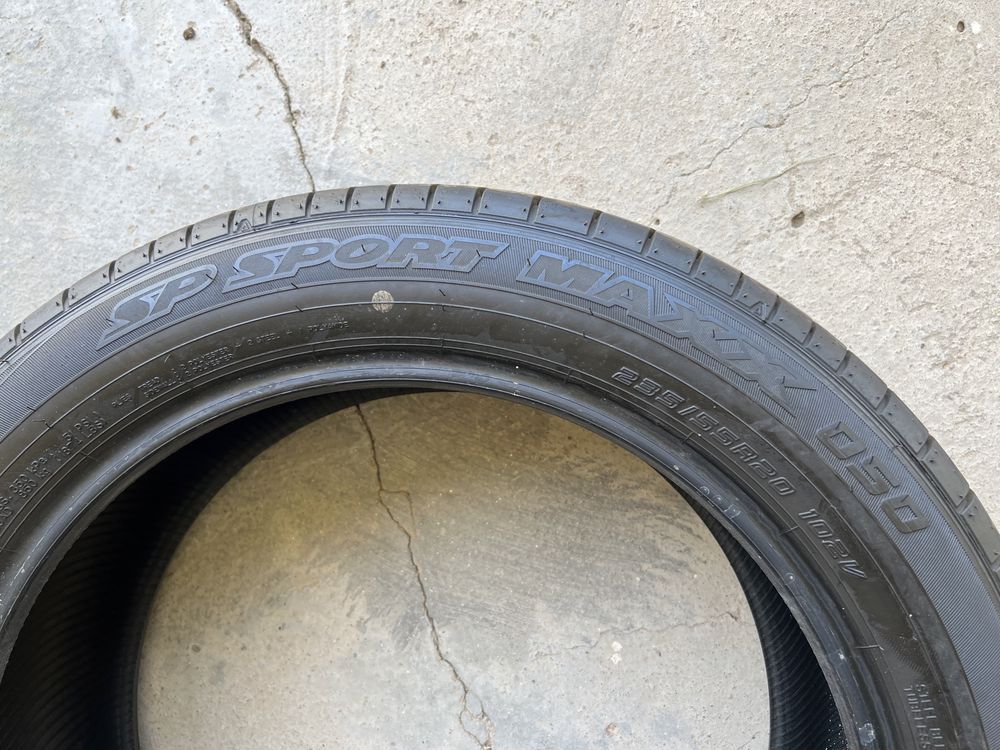 Dunlop sp sport maxx 050 235/55/20