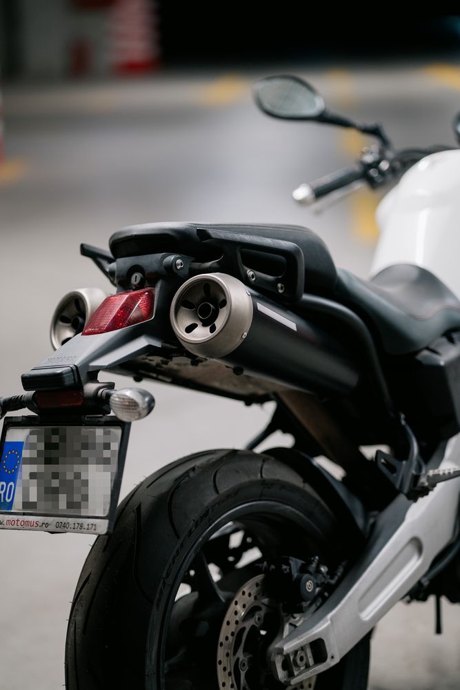 Moto Yamaha mt03 A2