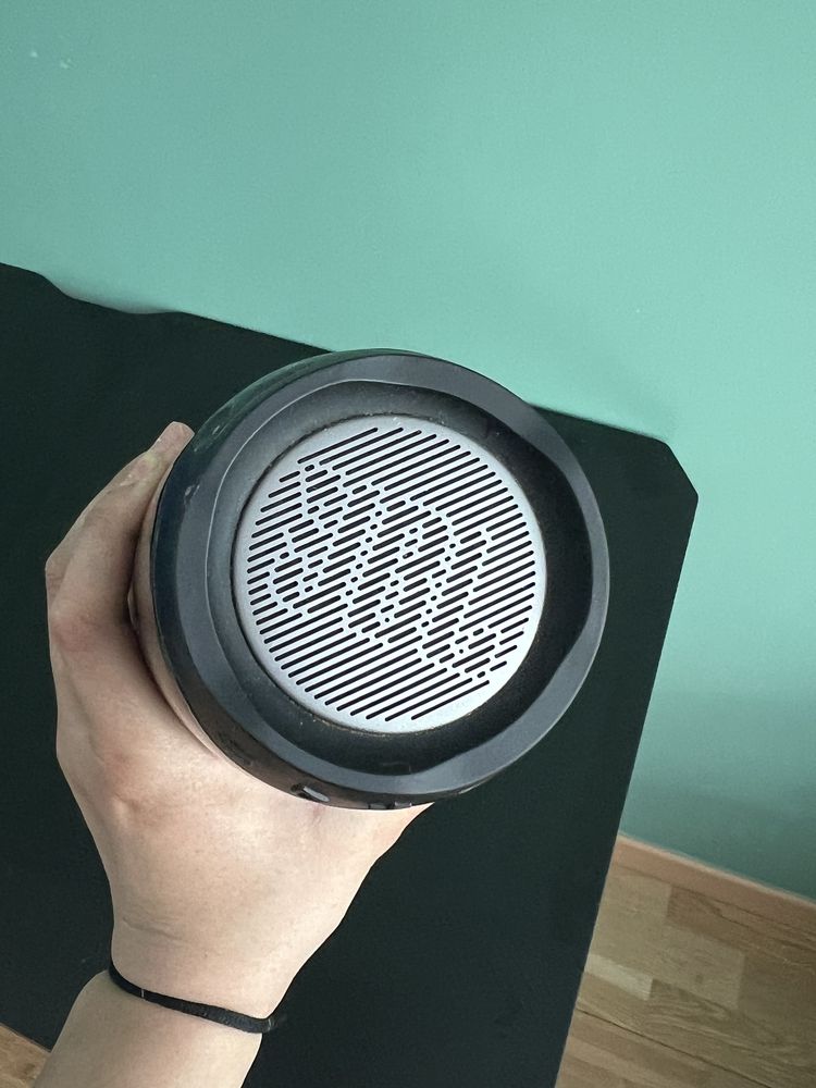 Колонка JBL 4 б/у. В отличном состоянии