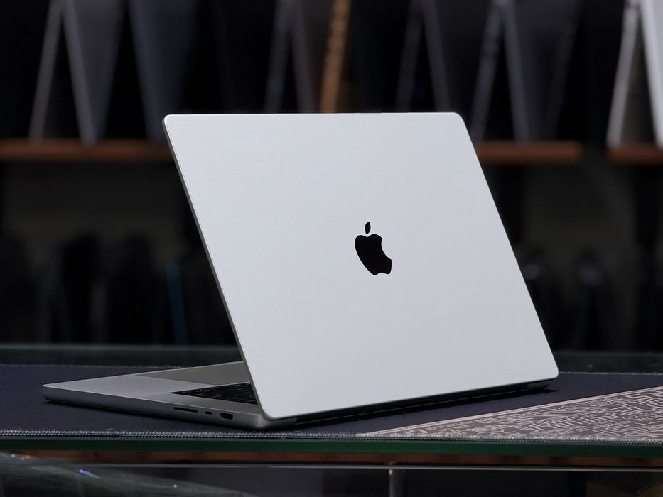 MacBook M1 Pro 16-inch 32/512Gb