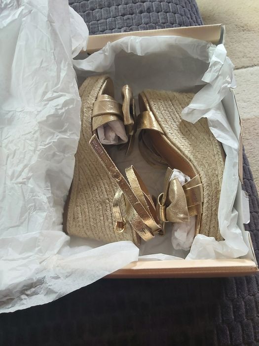 Vand sandale piele  noi