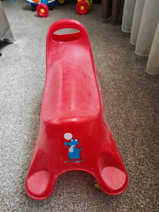 Кола за бутане с крачета/ Push and ride