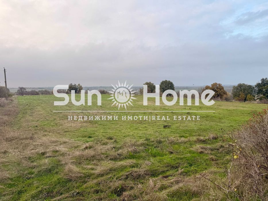 стадион с площ от 10 декара, разположен в село Овчарово