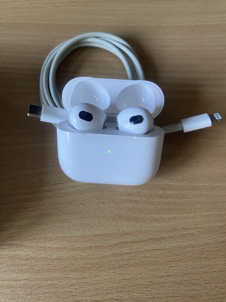 Слушалки Airpods 3