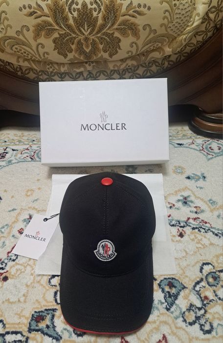 Бейсболка Кепка MONCLER, новая
