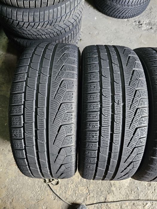 2 anvelope iarna 245 45 18 Pirelli Runflat