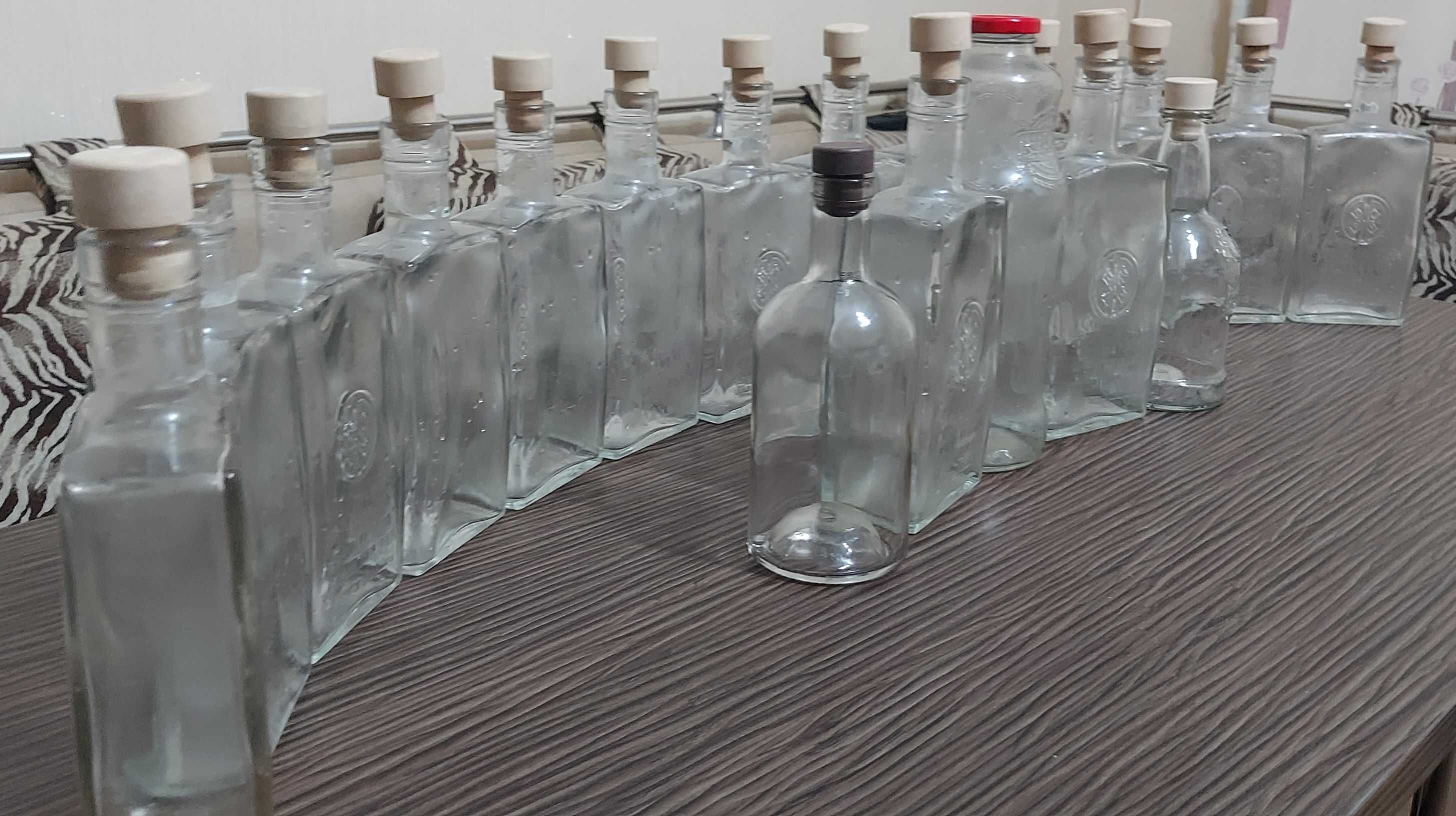 Бутылки разного размера
