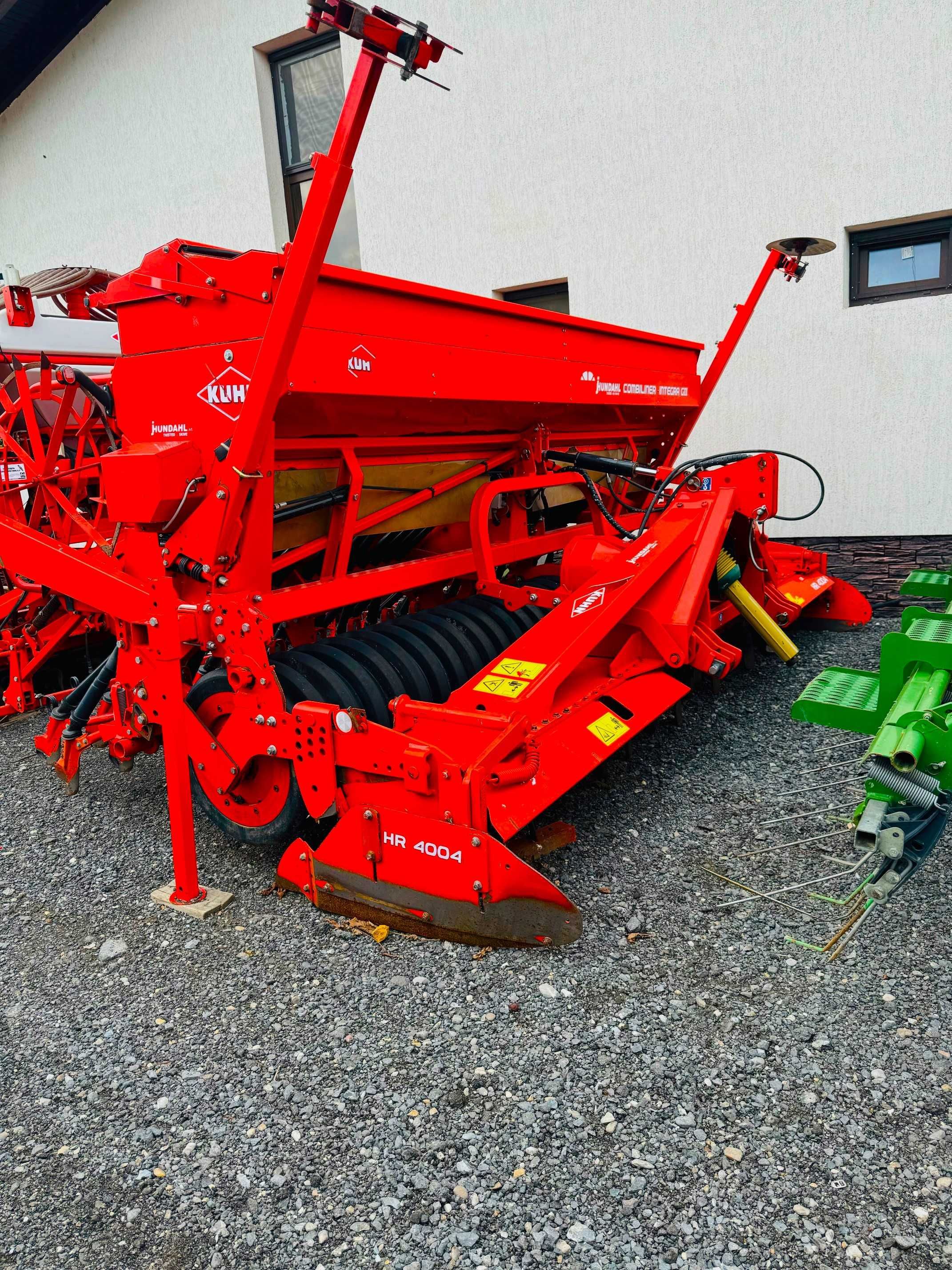 Semanatoare Paioase  Freza Kuhn Integra 4004 de 4m an 2020  Gaspardo