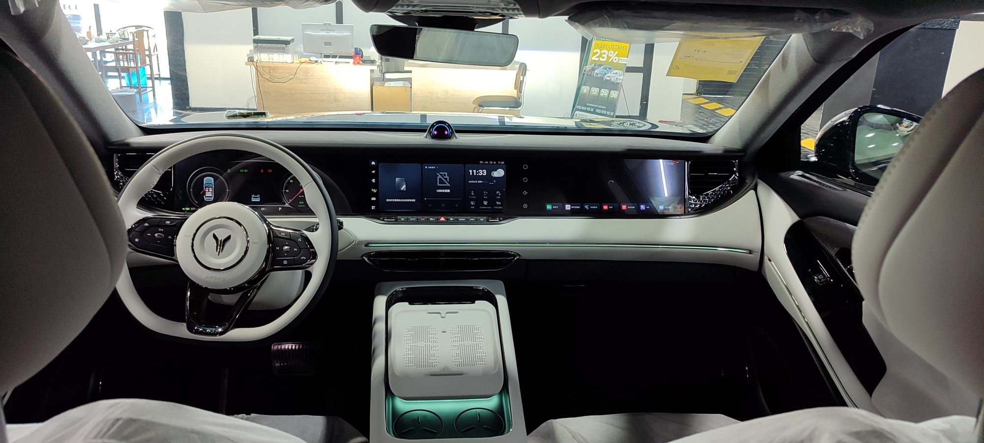 2025 Voyah Free Apollo Tech Gibrid.