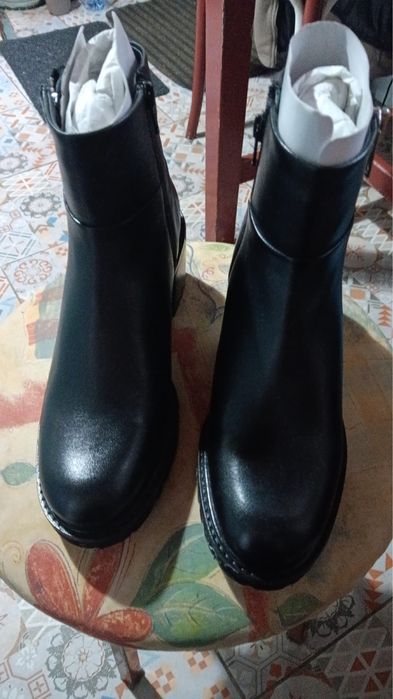 Ghete piele marimea 38
