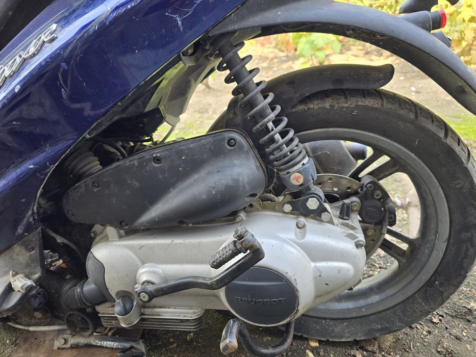 Scuter Peugeot Looxor 125cm