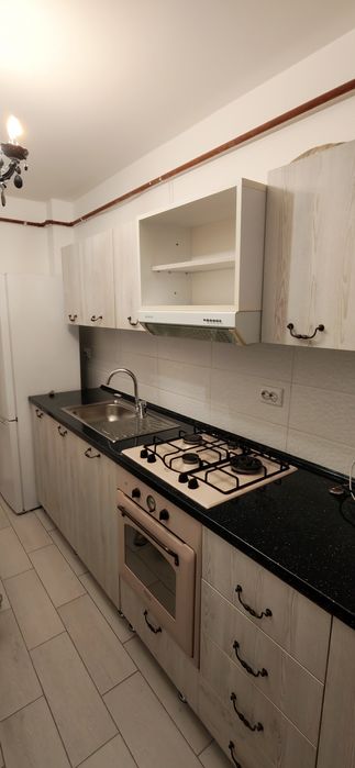 Inchiriez Apartament 2 camere , zona Cug