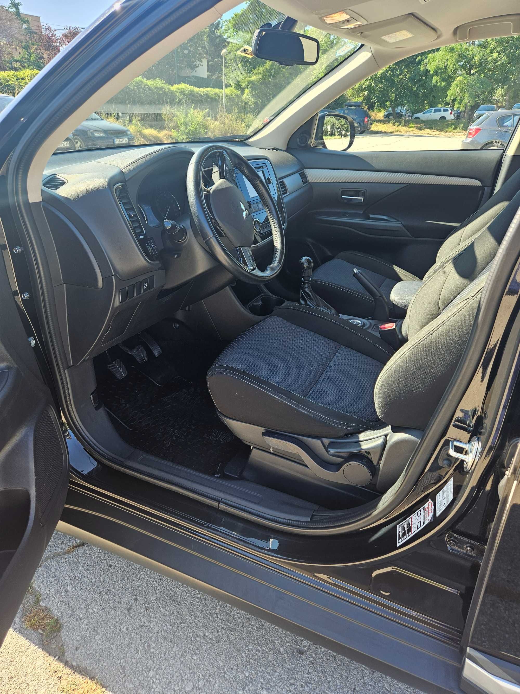 Mitsubishi Outlander 2.3 Di-D 4x4, 2016г, 7 местен, 150 кс