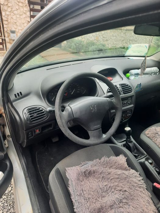 Vând Peugeot 206
