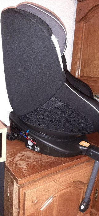 SCAUN MASINA COPIL 360° isofix Joie ca nou +cutia si accesoriile!