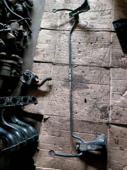 Задний стабилизатор Вольво S40