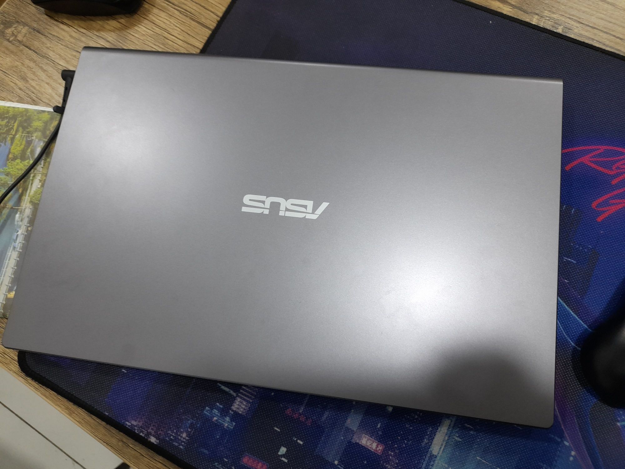 asus novutbuk 8/256