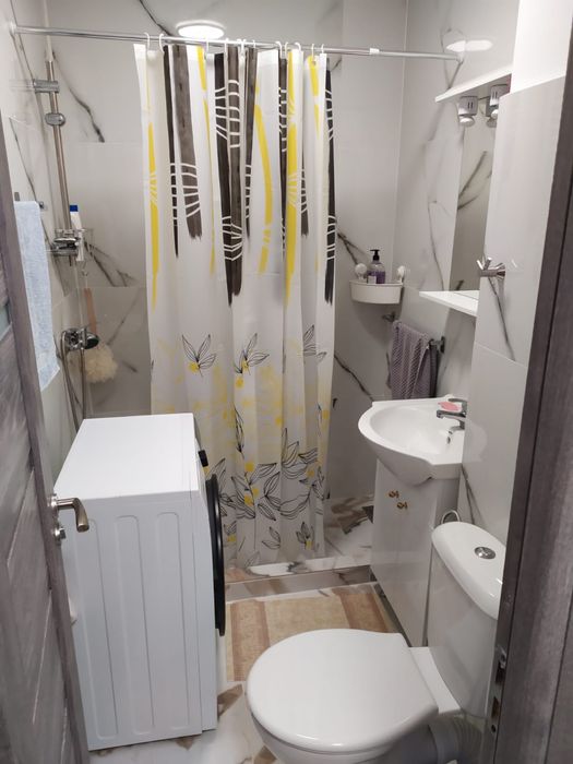 Garsoniera de inchiriat Titan