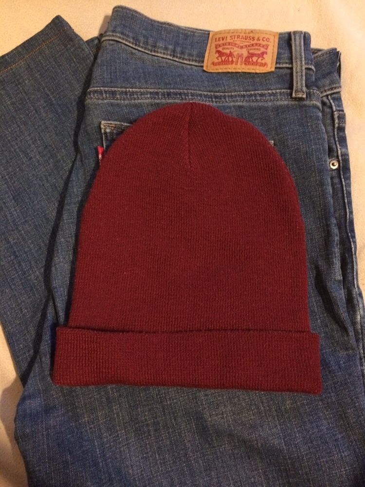 Дамска шапка Levi’s