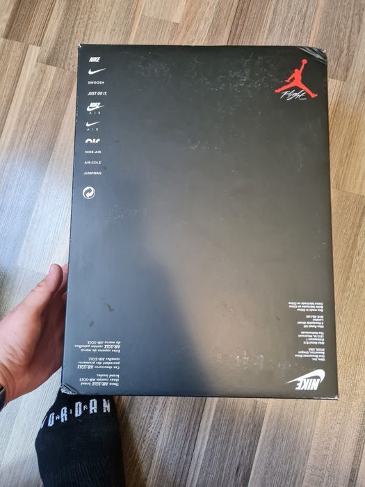 Jordan 4 bred ,,Reimagined,,