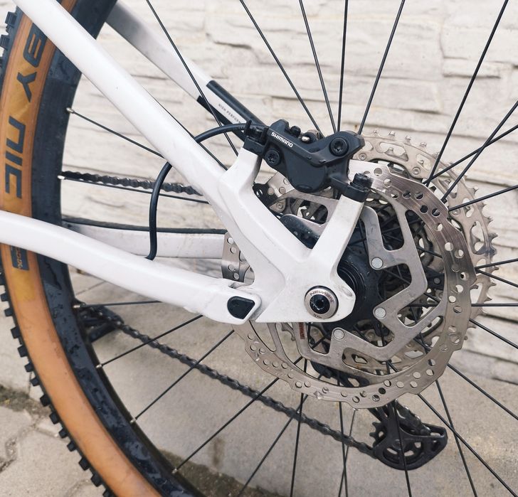 Bicicleta Cube Stereo Race 120 model 2021, Lightgrey black
Cadru Marim