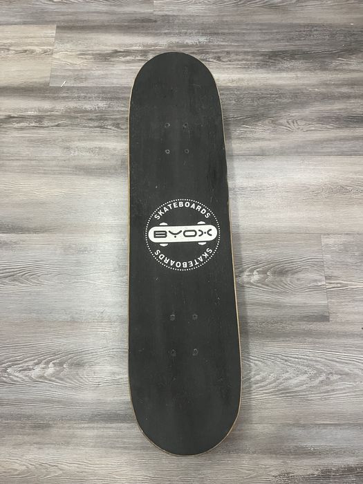 Чисто нов скейборд