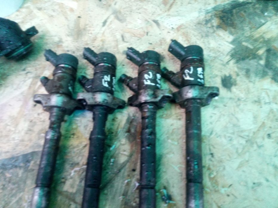 Injectoare Ford Focus 2 motor 1,6 tdci ,109 cp,sau 90 cp