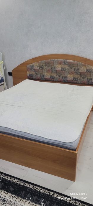 Кровать отдам даром