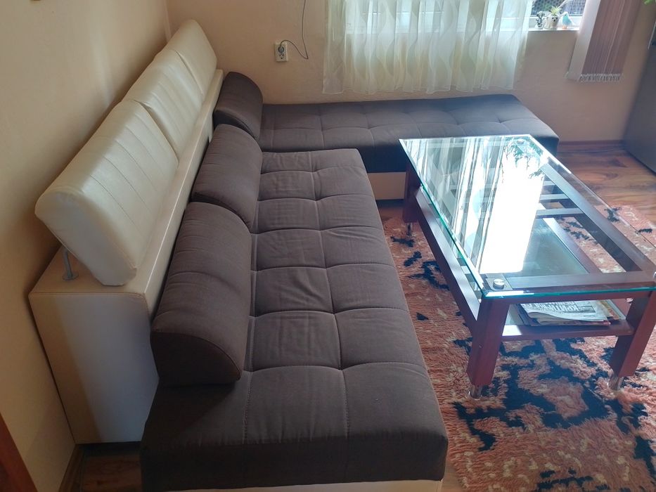 Продавам холов ъгъл