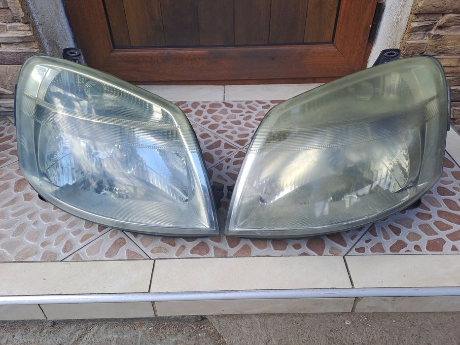 Фарове за Ситроен Берлинго/Пежо Партнер
