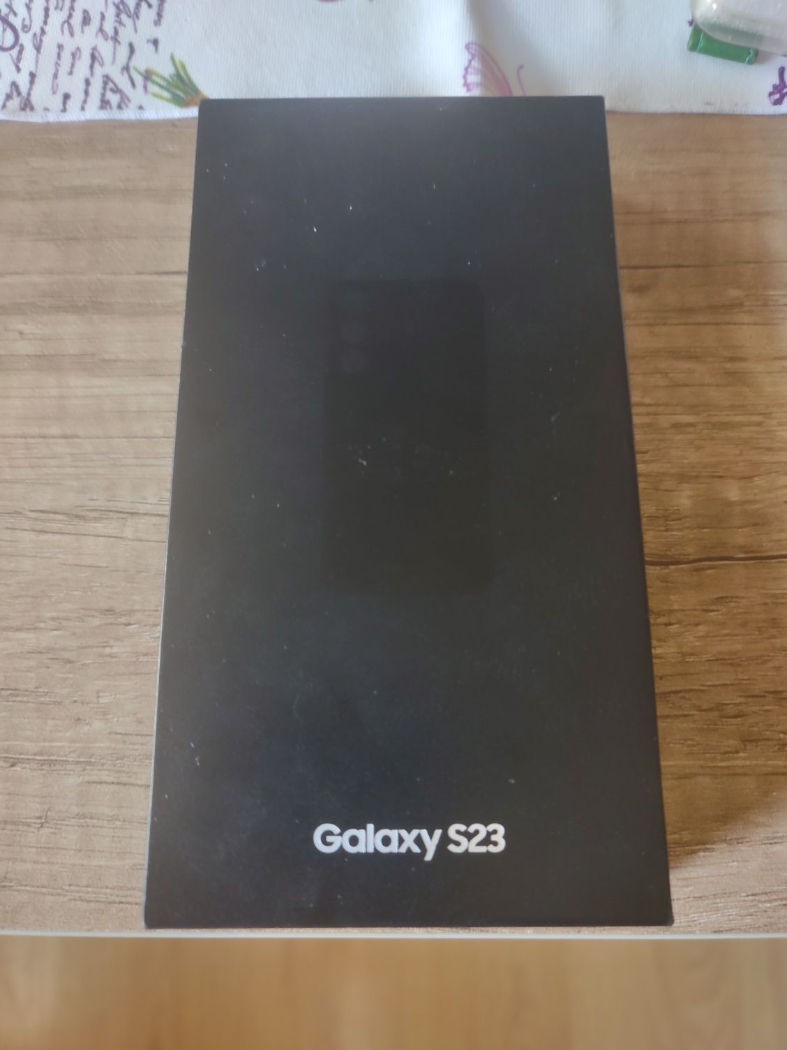 Продавам Самсунг S23 Перфектен