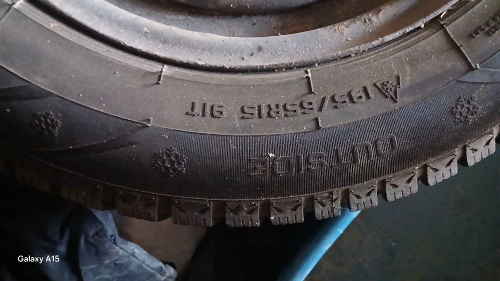 Anvelope de iarna cu jante de tablă