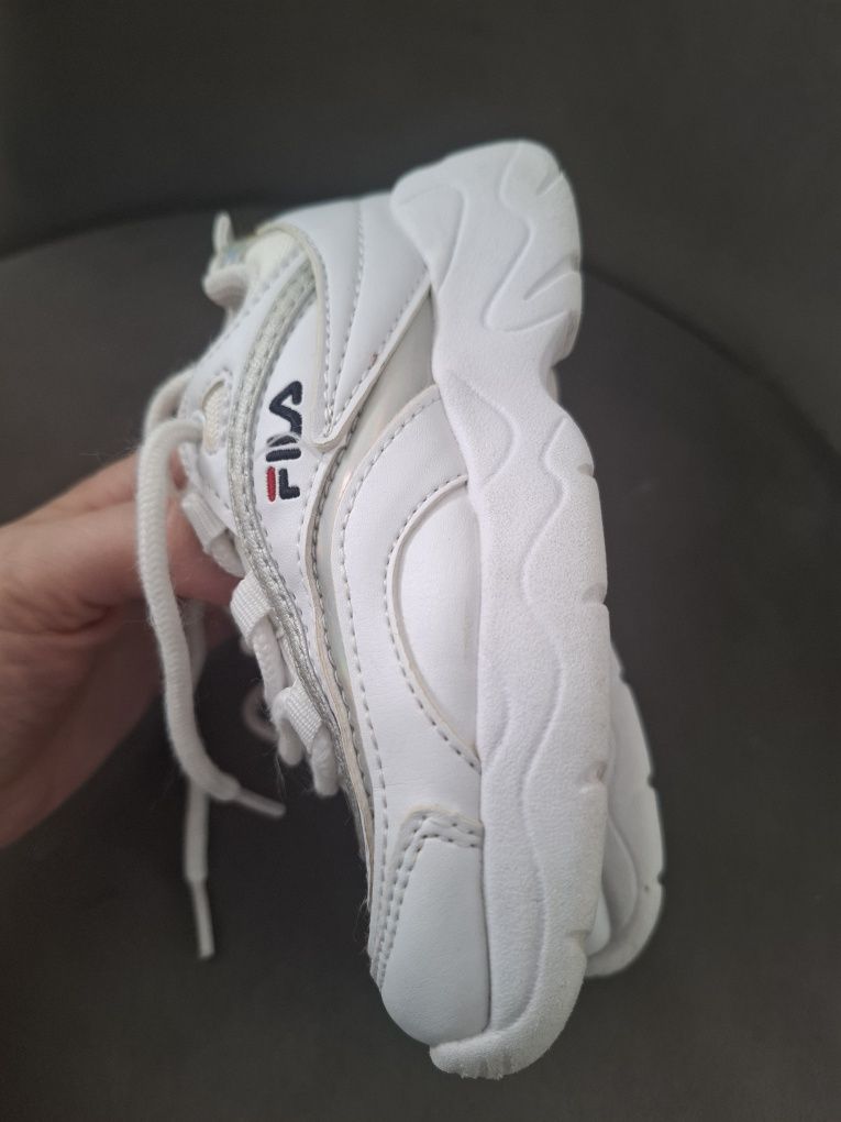 Детски маратонки Fila 25