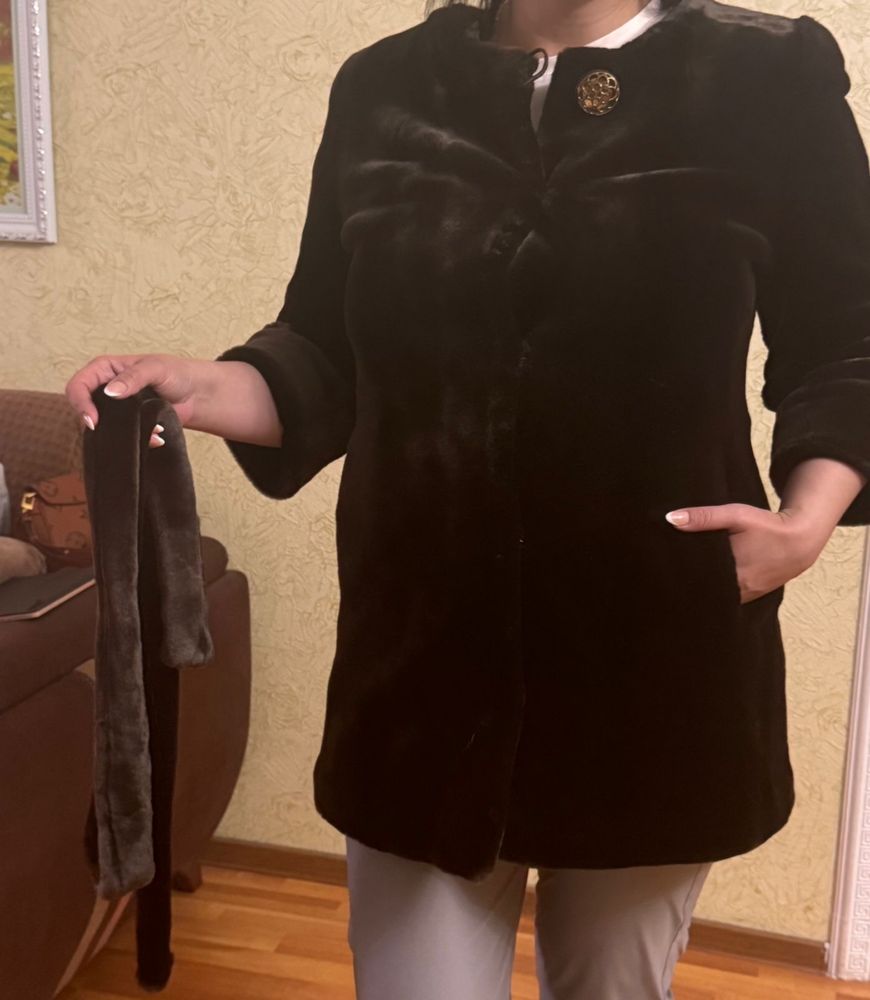 Продам женскую верхнюю одежду б/у