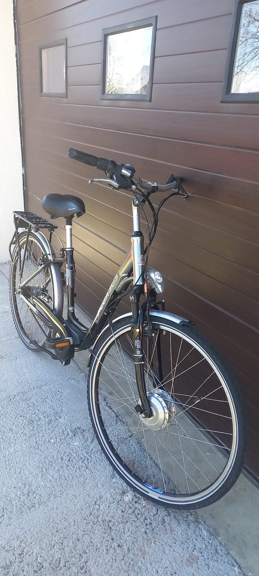 Bicicleta dama electrica Pegasus e-swing cr-8v aluminiu roti 28"
