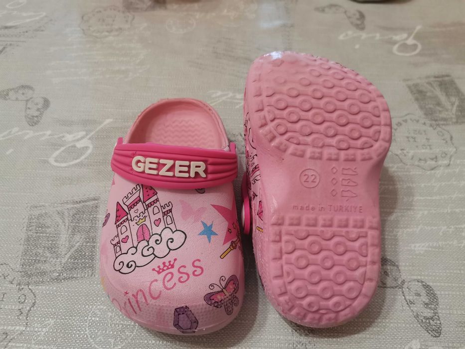 Обувки за момиче