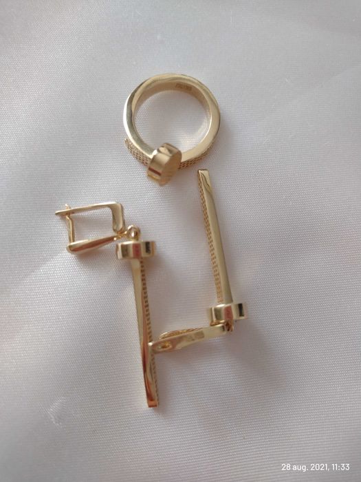 Inel cercei Cartier aur