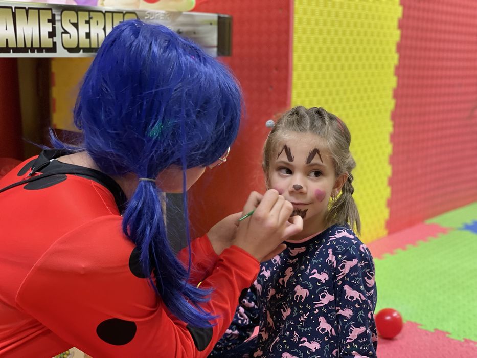 АНИМАТОРИ НА ПРОМО ЦЕНА | Аниматор | Украса | Фотограф