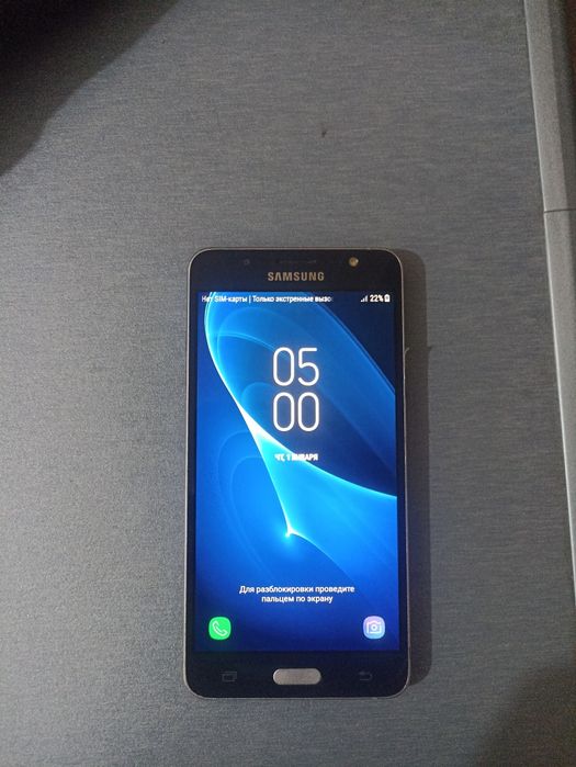 Продам телефон Samsung J5 16