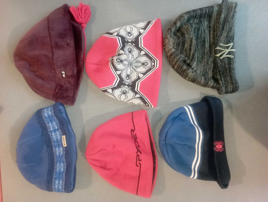 шапки зимни nort face mammut puma adudas nike adidas milan barca under