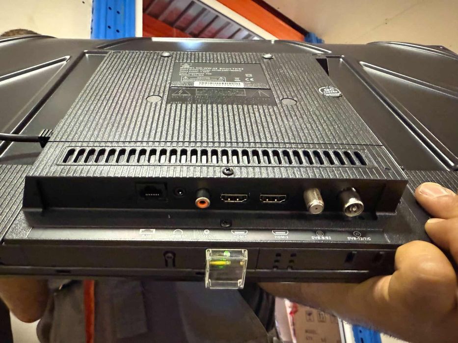 Телевизор 32 инча